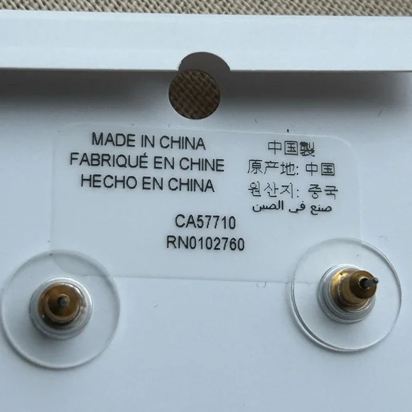 Sold- Kate Spade You’re A Gem Pave Halo Studs In Emerald Green Colour New - Picture 5 of 9